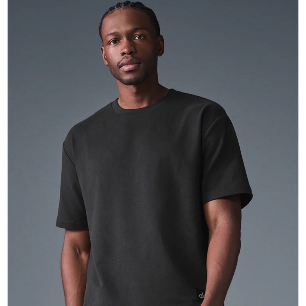 ALO Yoga Men's Charcoal Tee